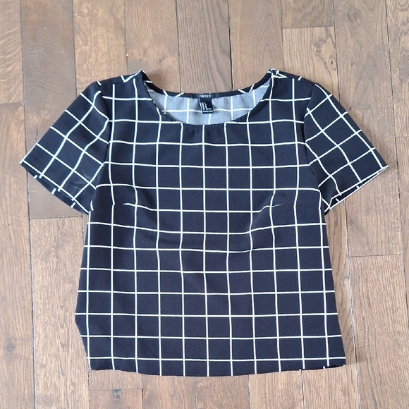Forever 21 Tops - Forever 21 Black and White Checkered Blouse